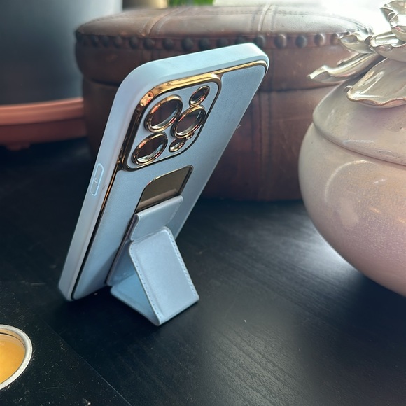 iPhone 14 pro max cover baby blue with gold and magnetic holder/stand - Picture 2 of 4
